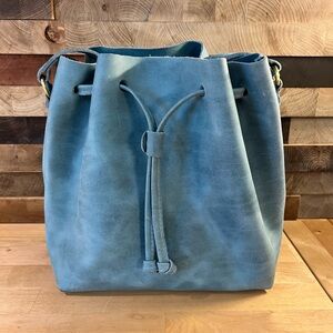 Portland Leather Goods Aqua large Bucket, new.